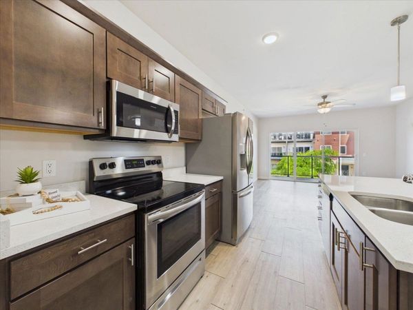 1501 N Windsor Avenue, Unit 203, Cottage Grove, WI 53527