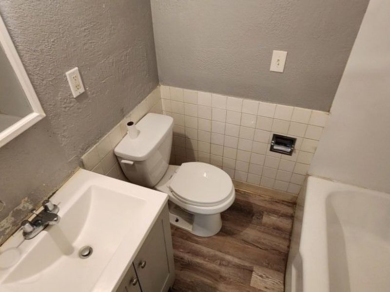 14809 Rockside Road, Maple Heights, OH 44137 Photo 6