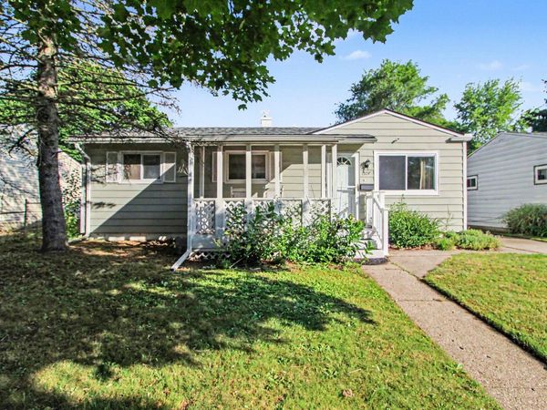 1307 Fall River Road, Ypsilanti, MI 48198