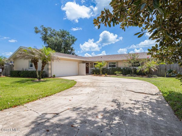2585 Royal Oak Drive , Titusville, FL 32780