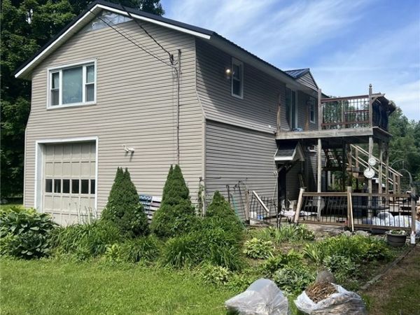 9248 Sixty Road , Phoenix, NY 13135