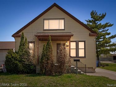 5734 N Gulley Road, Dearborn, Mi 48127