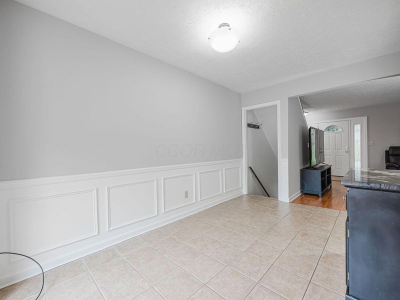 614 Dlyn Street, Unit H14, Columbus, OH 43228 Photo 10