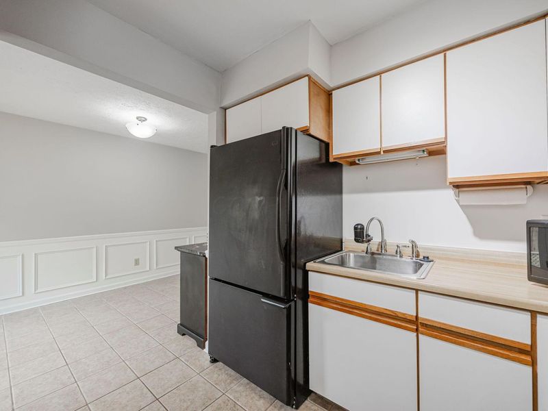 614 Dlyn Street, Unit H14, Columbus, OH 43228 Photo 17