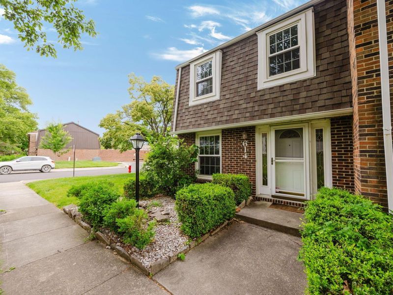 614 Dlyn Street, Unit H14, Columbus, OH 43228 Photo 48