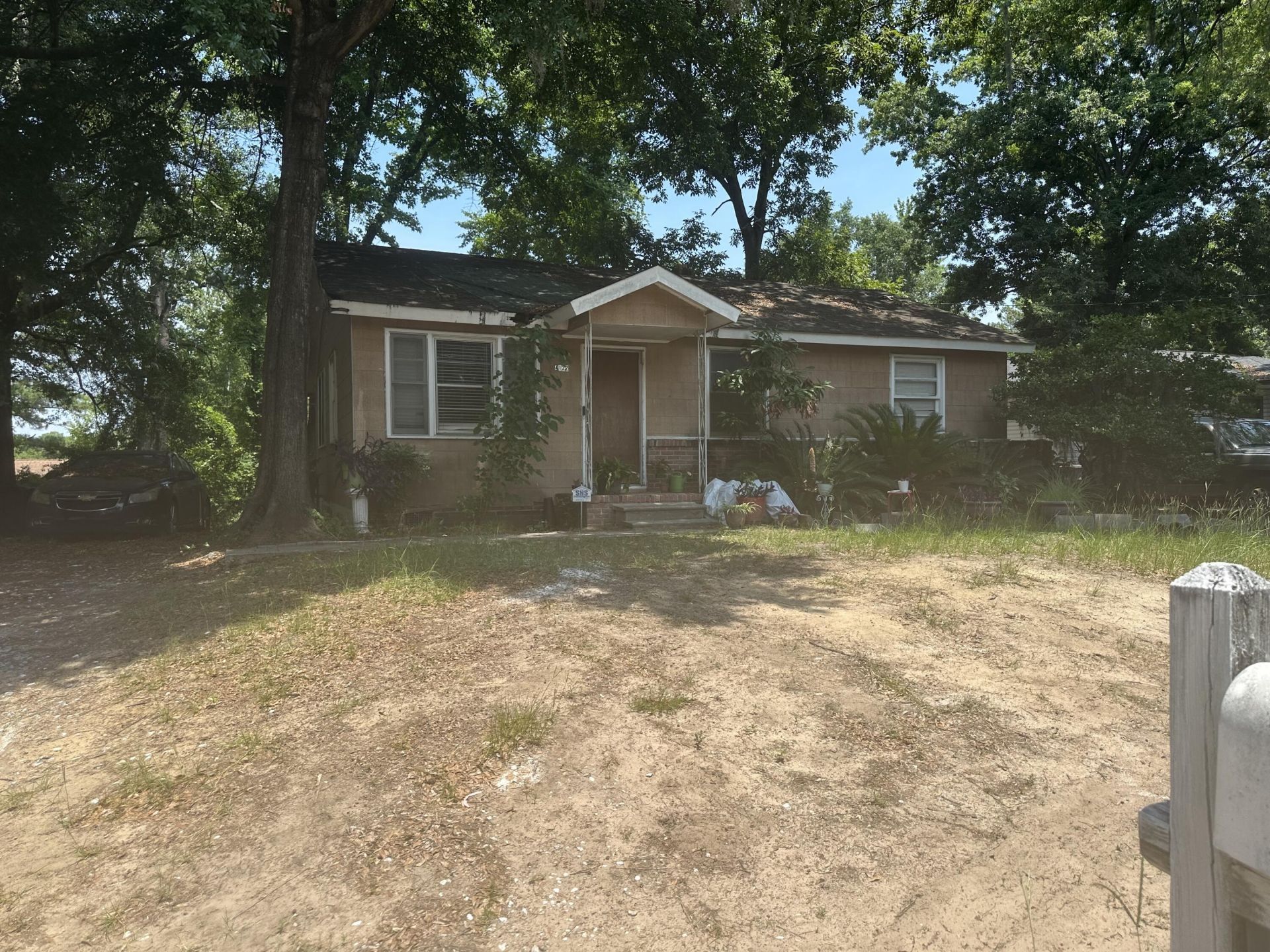 4122 Oakridge Drive Photo 1