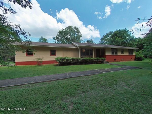 718 Old West Point Road, Starkville, MS 39759