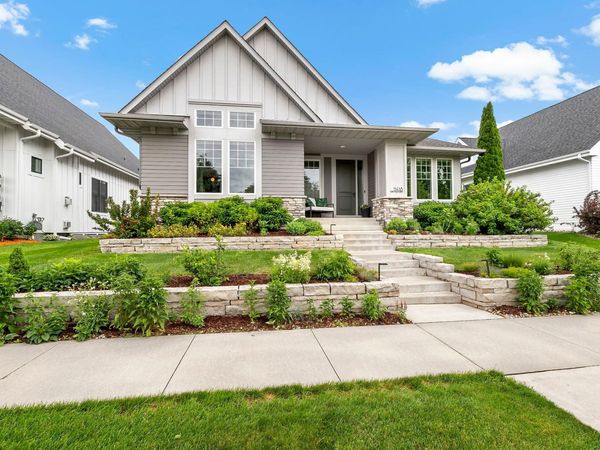 11418 Sunflower Lane N, Lake Elmo, MN 55042
