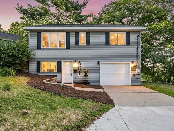 601 Annapolis Street E, Saint Paul, MN 55118