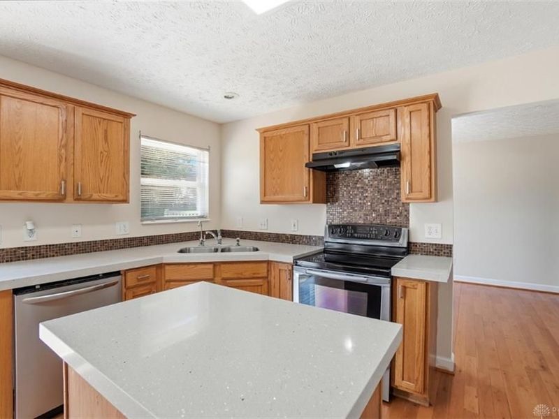 6591 Falling Leaves Court, Mason, OH 45040 Photo 19