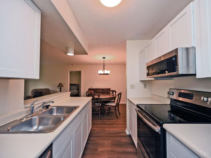 1009 Cedar Ridge Drive, Unit 4, Pierce Twp, OH 45245 Photo 19