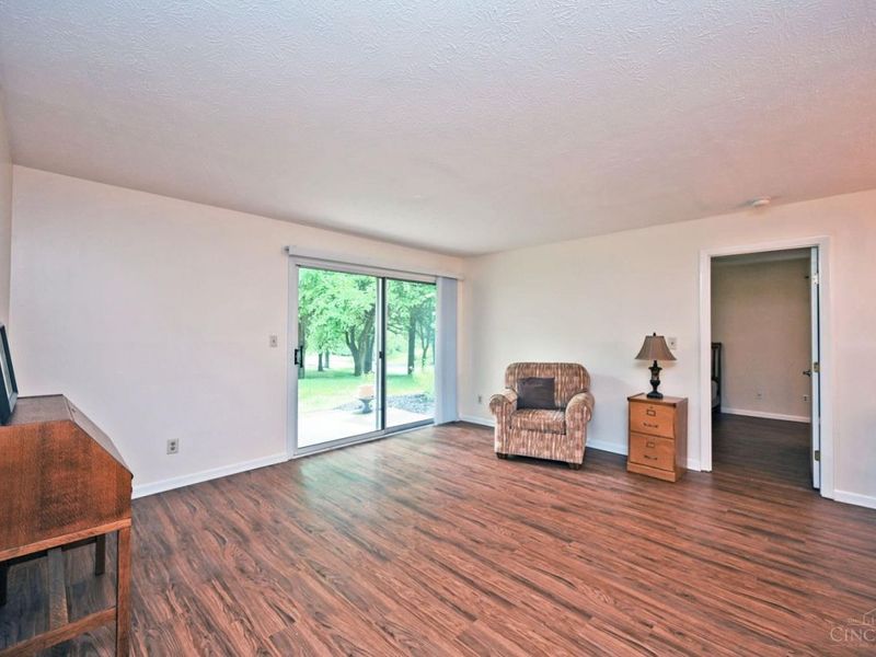 1009 Cedar Ridge Drive, Unit 4, Pierce Twp, OH 45245 Photo 9