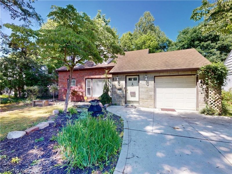 1049 Renfield Road, Cleveland Heights, OH 44121 Photo 1