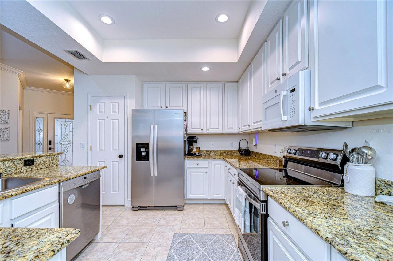 208 Elm View Court , Brandon, FL 33511 Photo