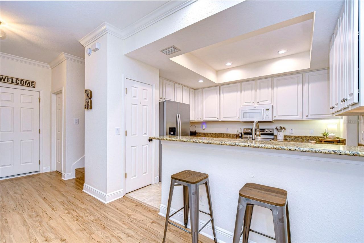 208 Elm View Court , Brandon, FL 33511 Photo