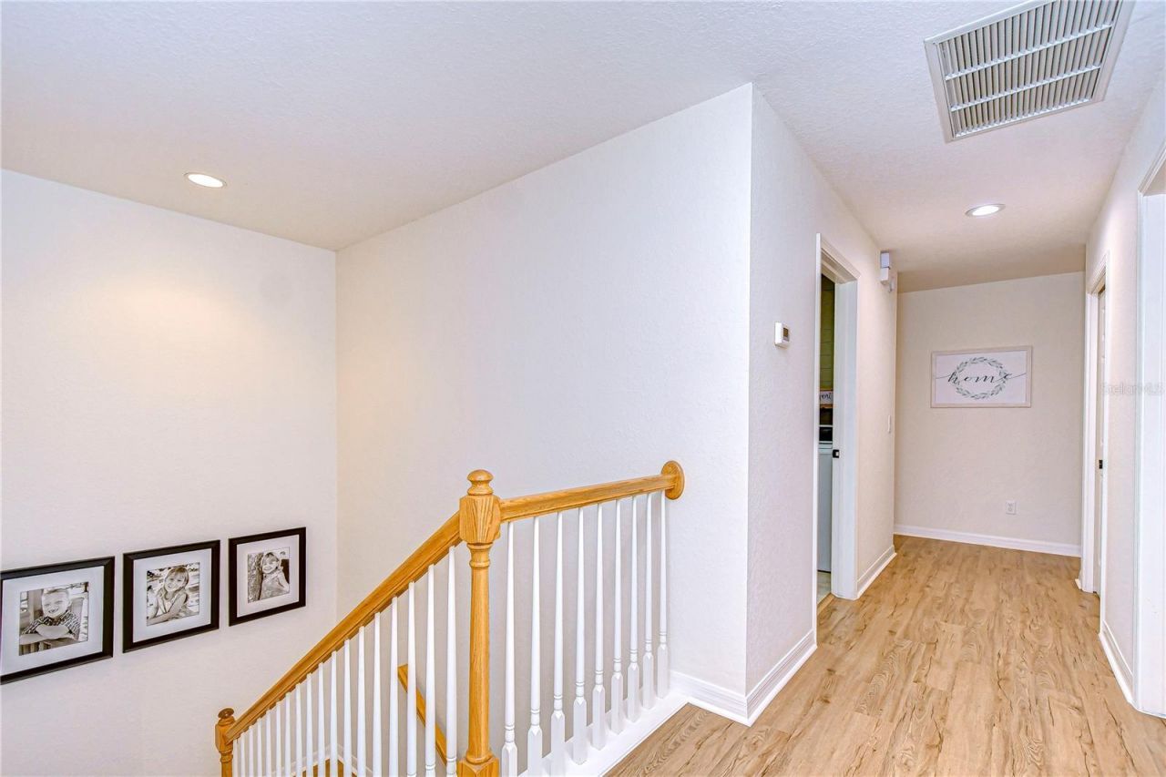 208 Elm View Court , Brandon, FL 33511 Photo