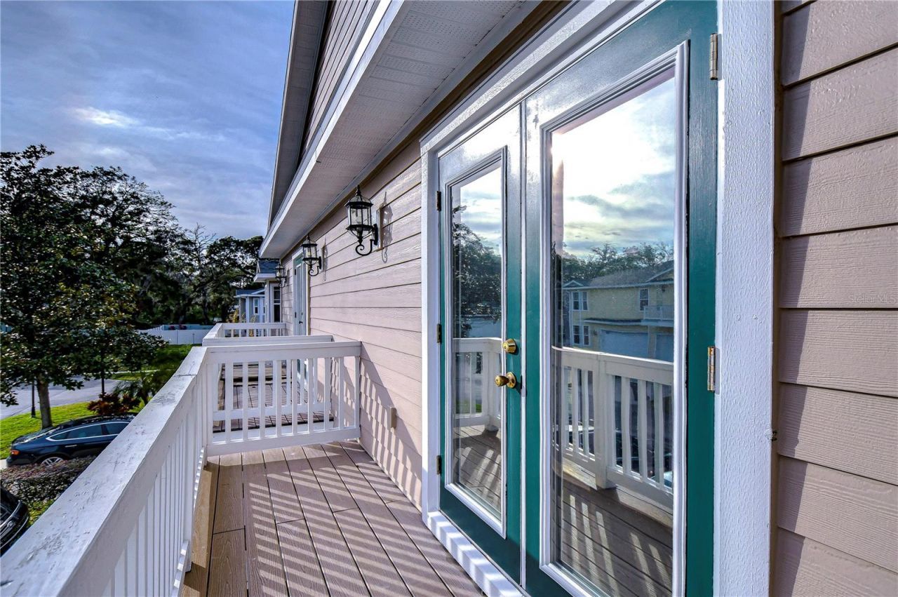 208 Elm View Court , Brandon, FL 33511 Photo