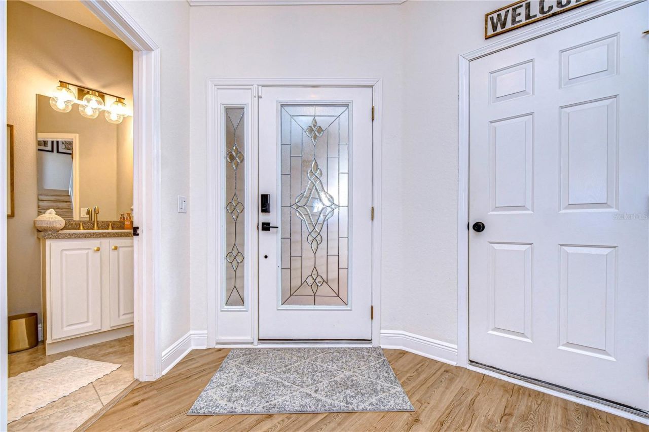 208 Elm View Court , Brandon, FL 33511 Photo