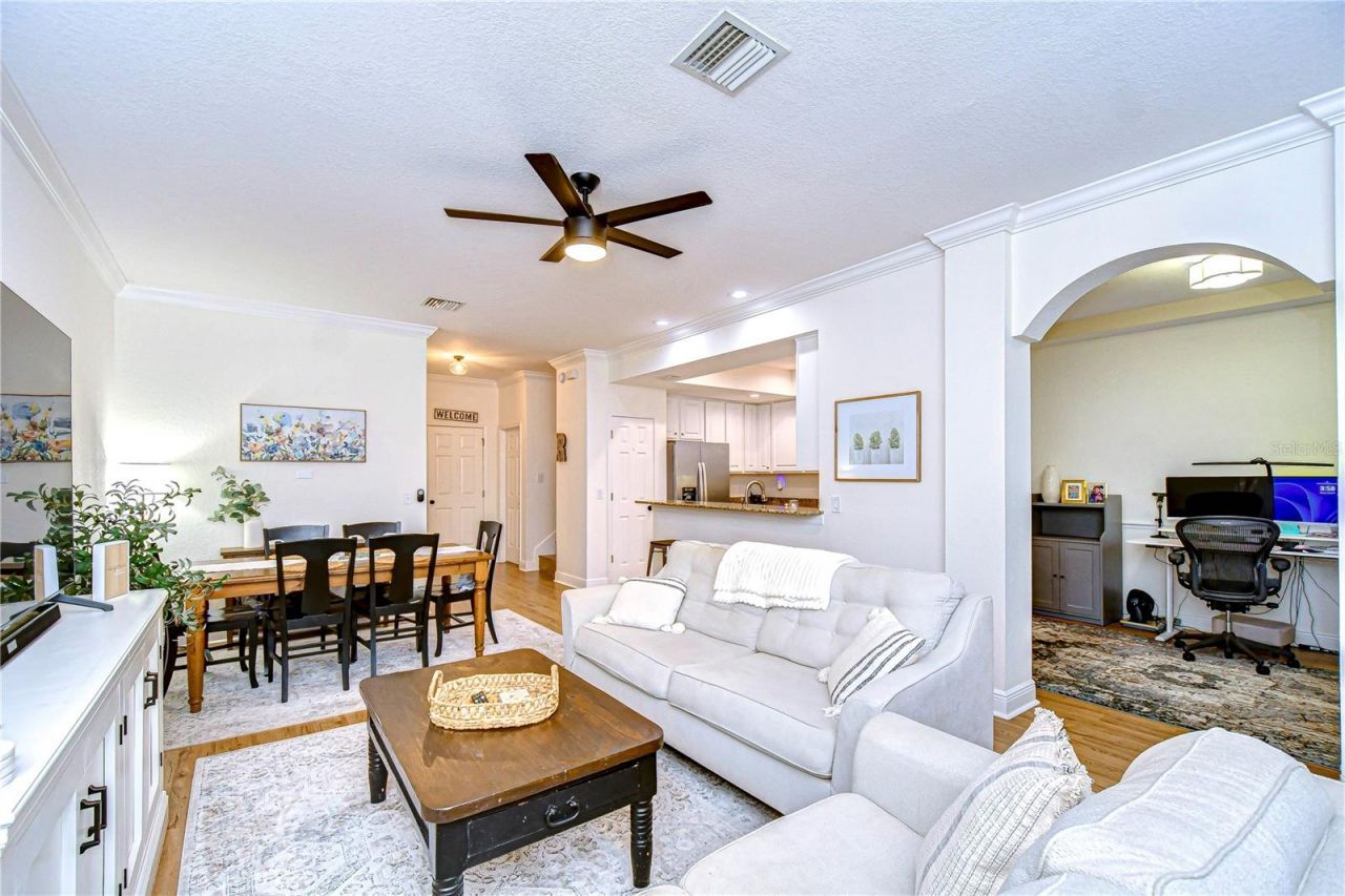 208 Elm View Court , Brandon, FL 33511 Photo