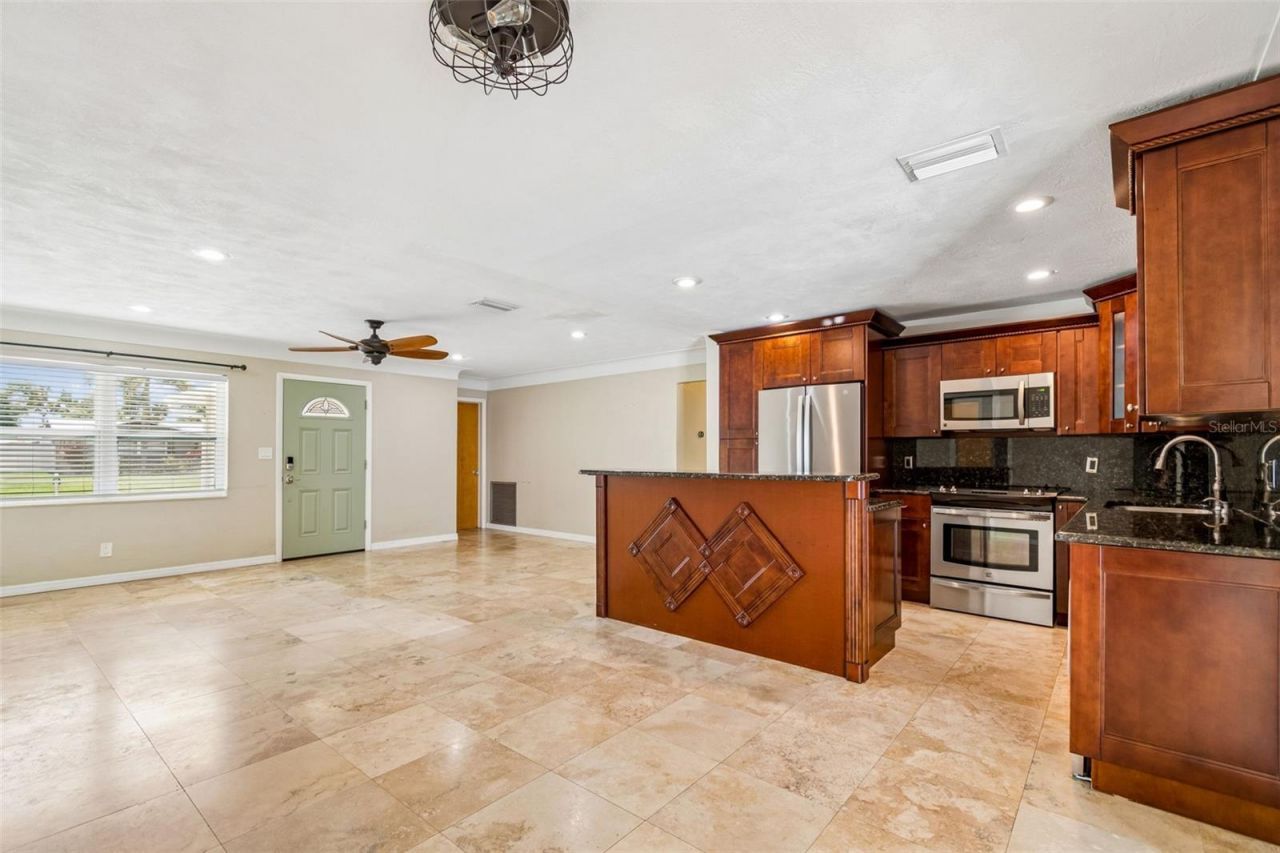 13541 87th Place, Seminole, FL 33776 Photo