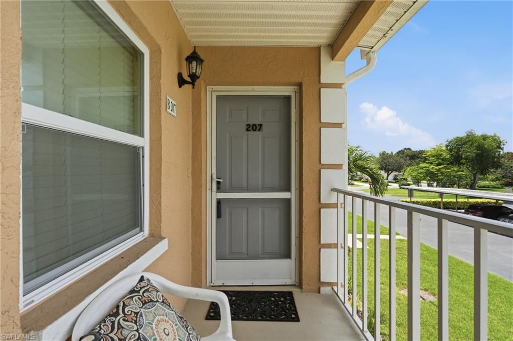 1950 W Crown Pointe Blvd , Unit B207, Naples, FL 34112 Photo