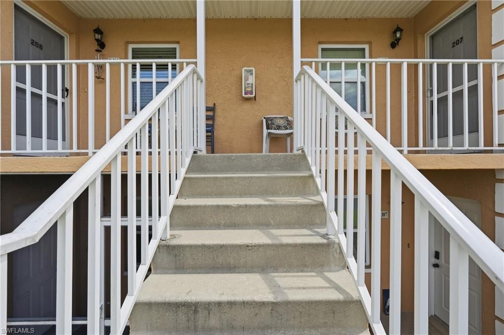 1950 W Crown Pointe Blvd , Unit B207, Naples, FL 34112 Photo