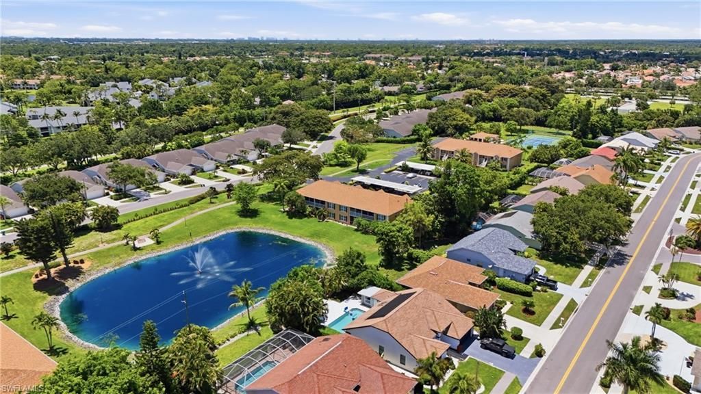 1950 W Crown Pointe Blvd , Unit B207, Naples, FL 34112 Photo