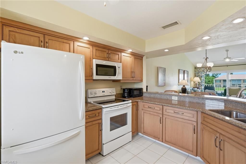 1950 W Crown Pointe Blvd , Unit B207, Naples, FL 34112 Photo