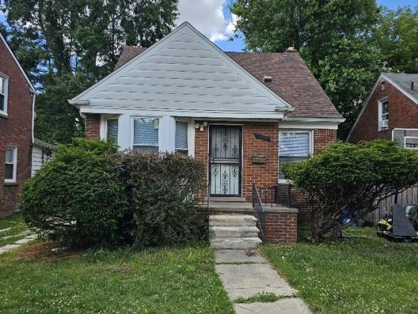 15485 Stout Street, Detroit, MI 48223