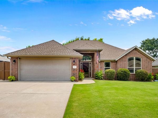 580 Timber Ridge Street, Centerton, AR 72719