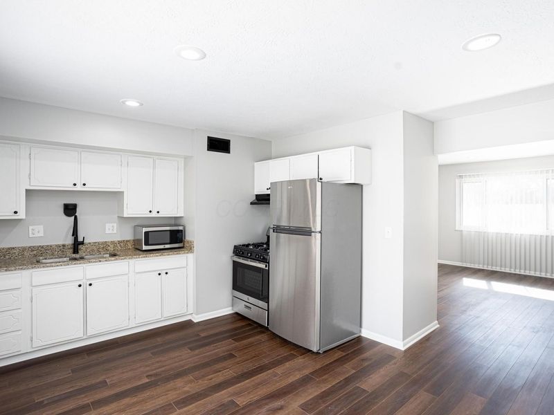 1878 Eddystone Avenue, Unit a-b-c, Columbus, OH 43224 Photo 14