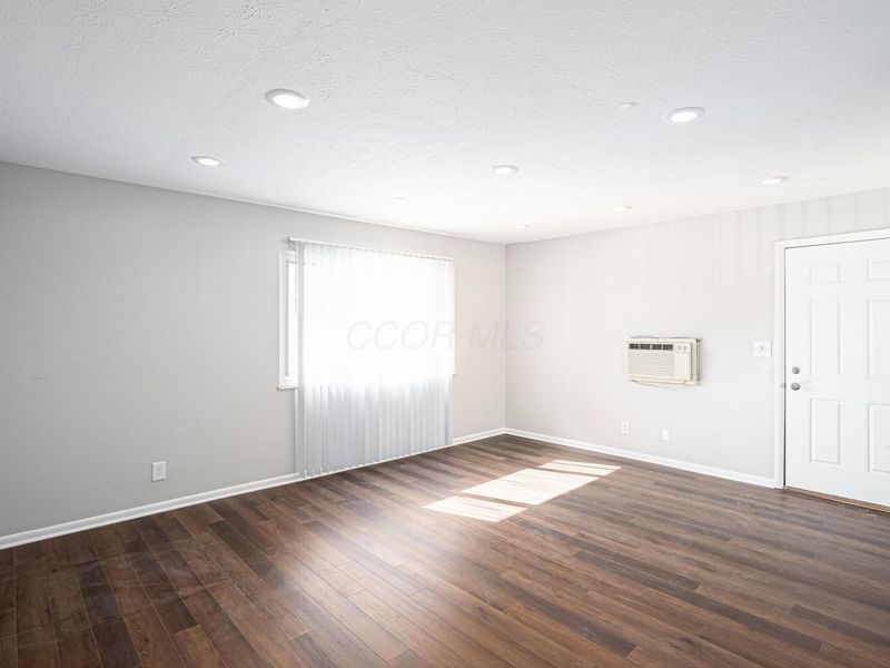 1878 Eddystone Avenue, Unit a-b-c, Columbus, OH 43224 Photo 18