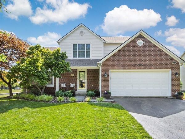 3172 Goodman Meadows Drive , Hilliard, OH 43026