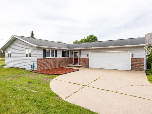 1508 N LEONA STREET, Appleton, WI 54911
