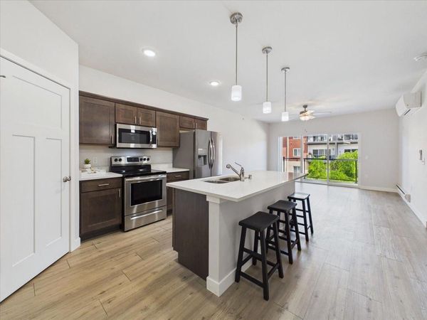 1501 N Windsor Avenue, Unit 203, Cottage Grove, WI 53527