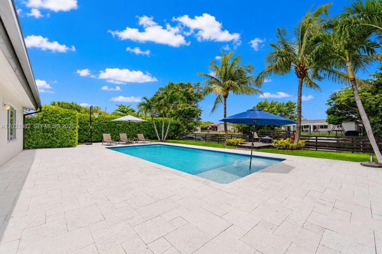 9780 SW 19th St , Miami, FL 33165 Photo