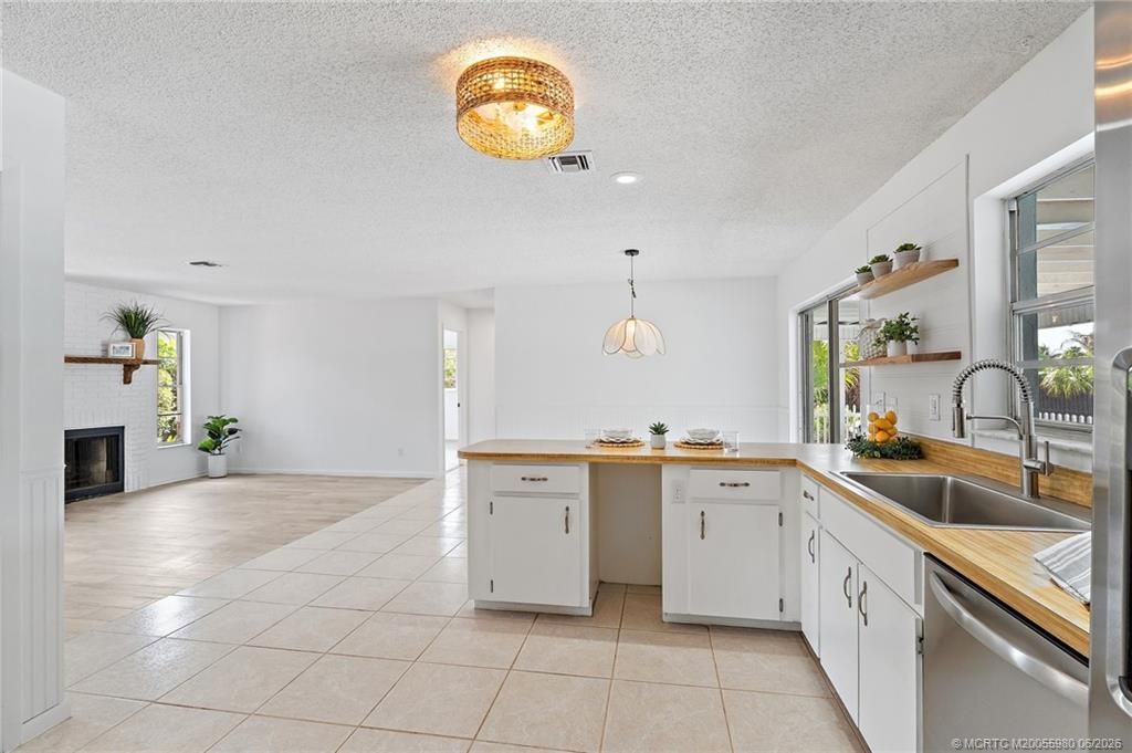 1780 NE 24th Terrace, Jensen Beach, FL 34957 Photo