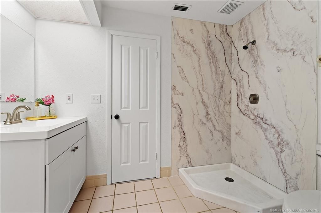 1780 NE 24th Terrace, Jensen Beach, FL 34957 Photo