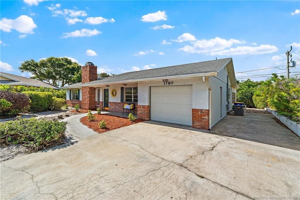 1780 NE 24th Terrace, Jensen Beach, FL 34957 Photo