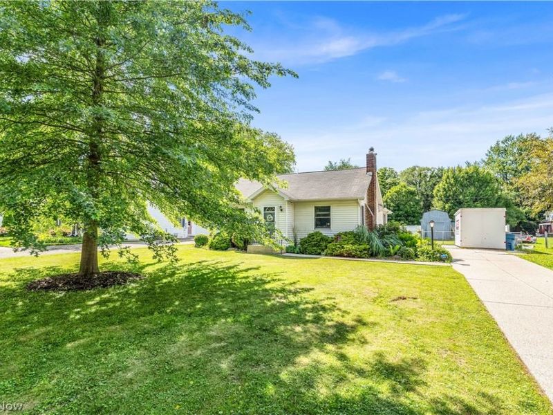 1372 Earhart Avenue, Akron, OH 44320 Photo 2
