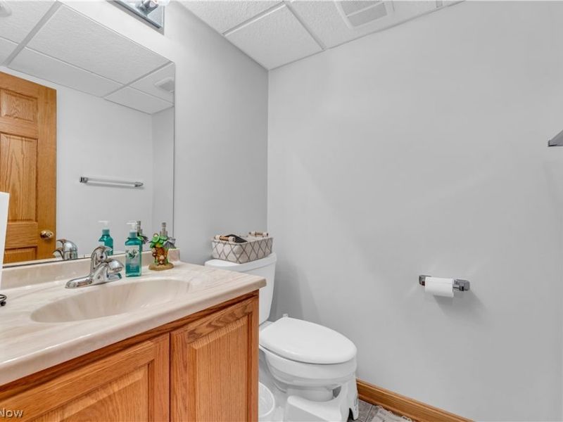1372 Earhart Avenue, Akron, OH 44320 Photo 23