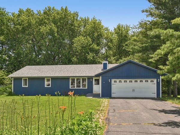 119 London Road , Poplar Grove, IL 61065