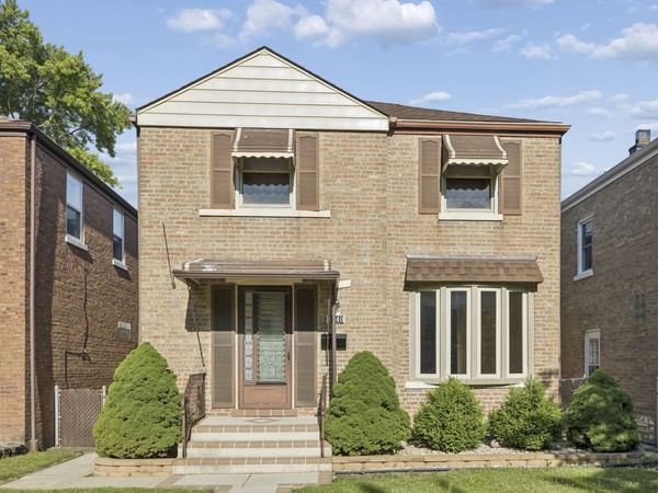4140 N Pontiac Avenue , Chicago, IL 60634