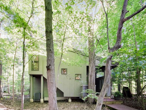 44 Tryon Farm Lane , Michigan City, IN 46360