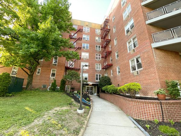 151-05 Cross Island Parkway, Unit 2C, Whitestone, NY 11357