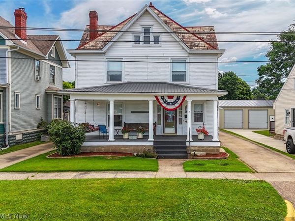 419 Williams Avenue , Williamstown, WV 26187
