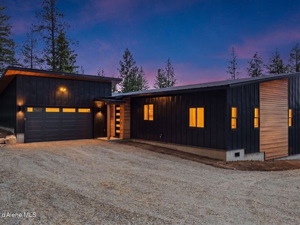 331 Towering Pines Drive, Sagle, ID 83860