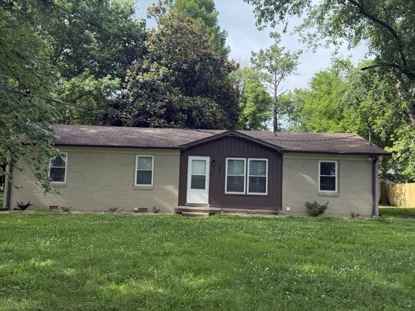 129 Napier Dr , Columbia, TN 38401
