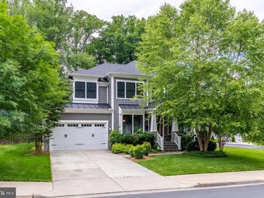 916 DESALE STREET SW, VIENNA, VA 22180