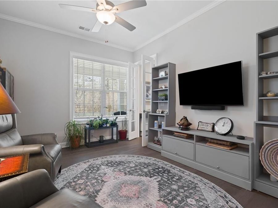 Property Image 37